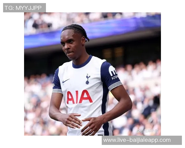 梅森梅利亚冬窗加盟热刺18岁爱尔兰前锋引发关注